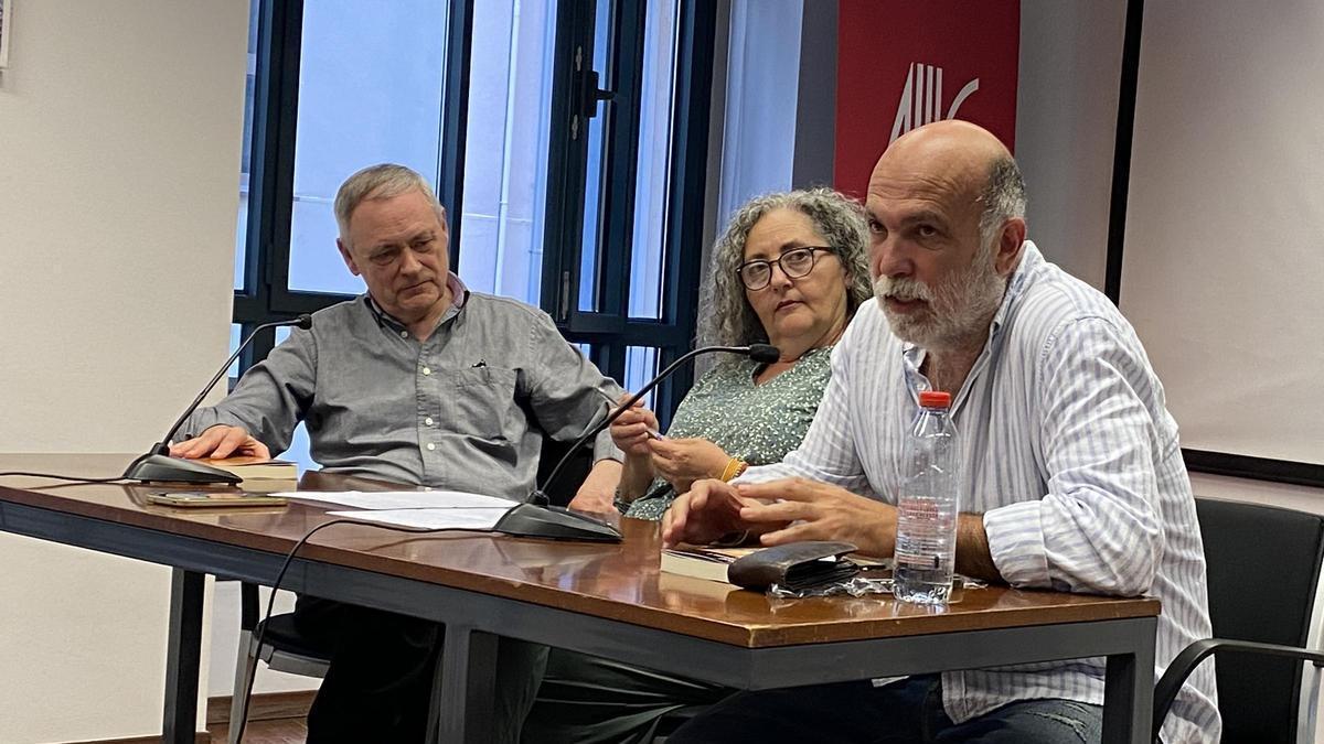 D'esquerra a dreta, Antoni Ferrando, Reis Juan i Vicent J. Escartí