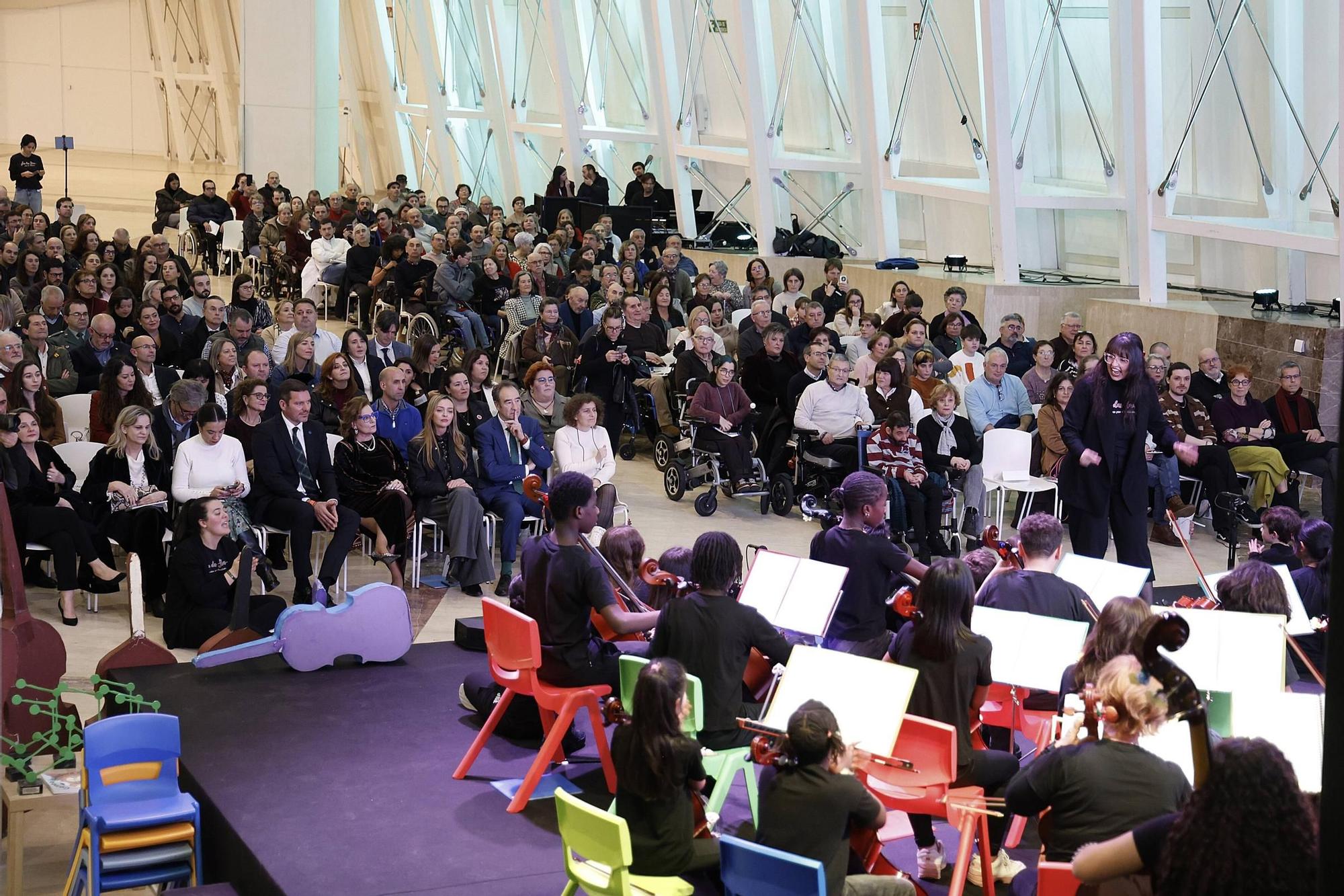 Catrocentas familias celebran os 25 anos de Dano Cerebral Santiago