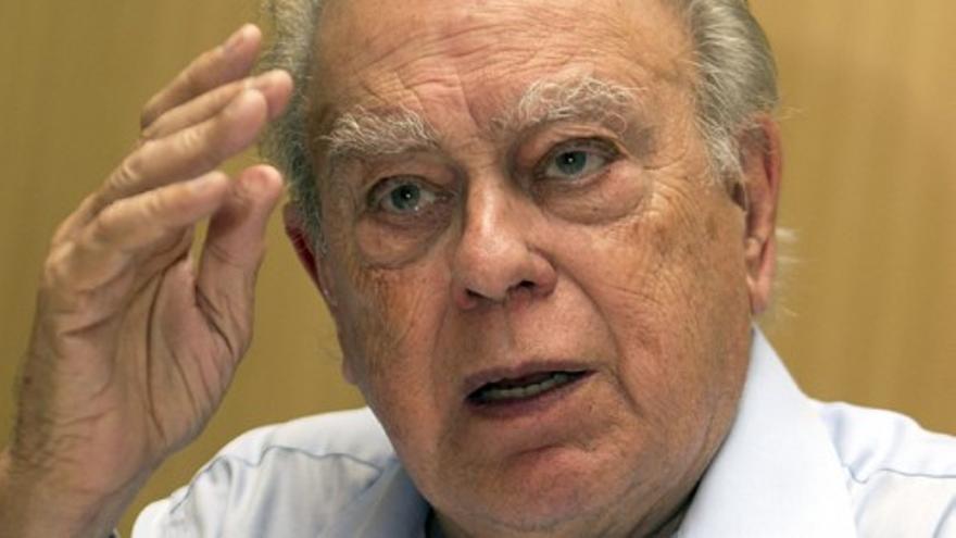 El PSC pide a Pujol que devuelva la Medalla de Oro