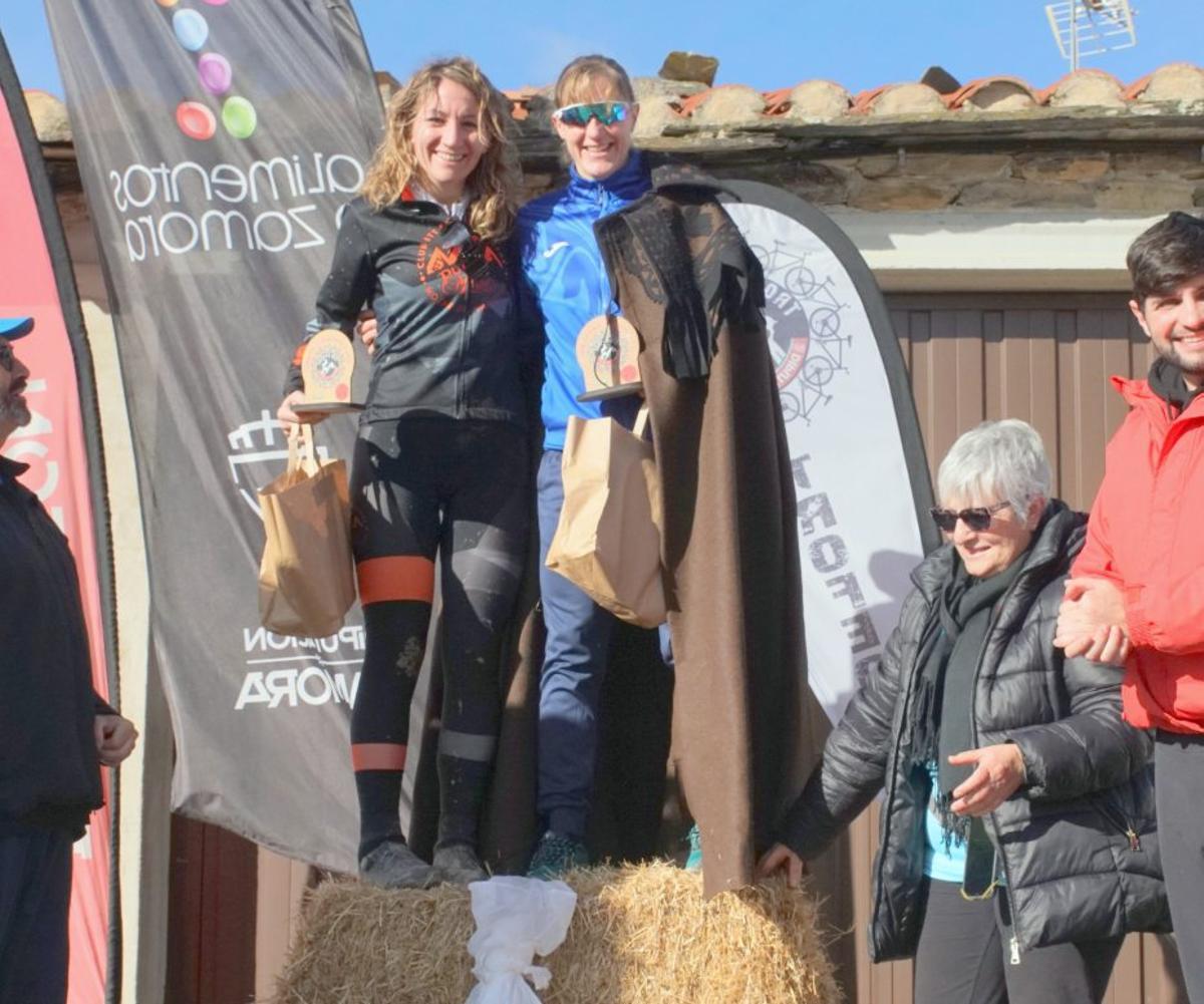 Dos ganadoras de la ruta larga. | CEDIDA