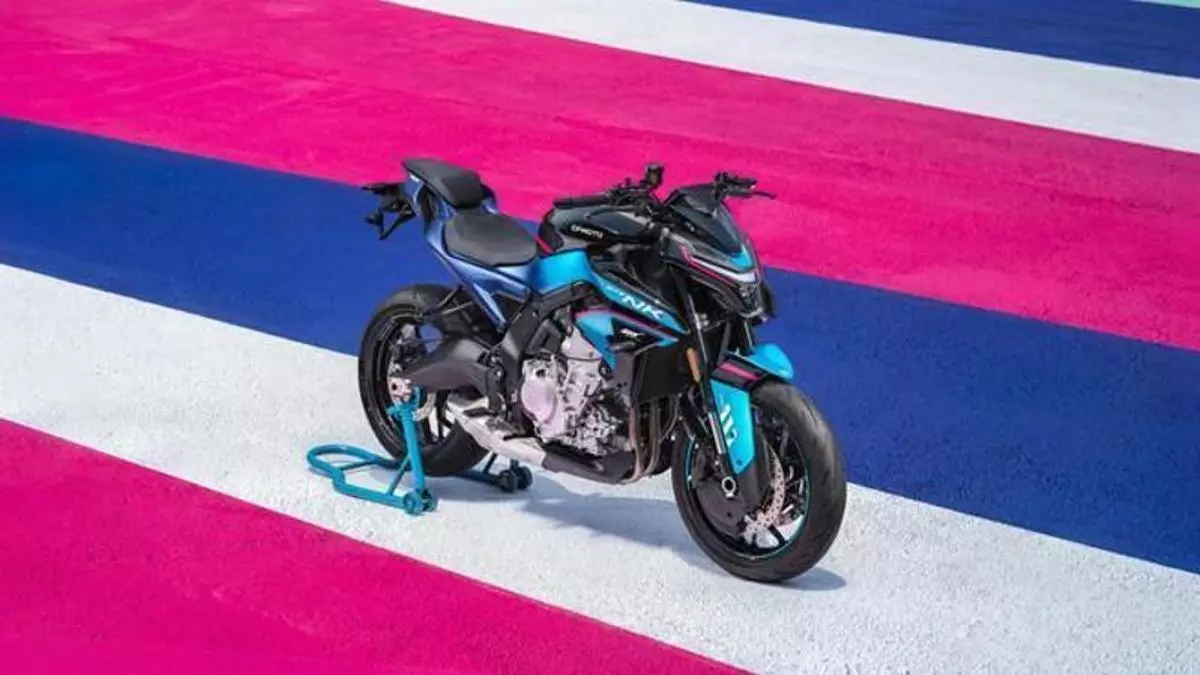 CFMOTO 675NK Aspar, vestida para correr