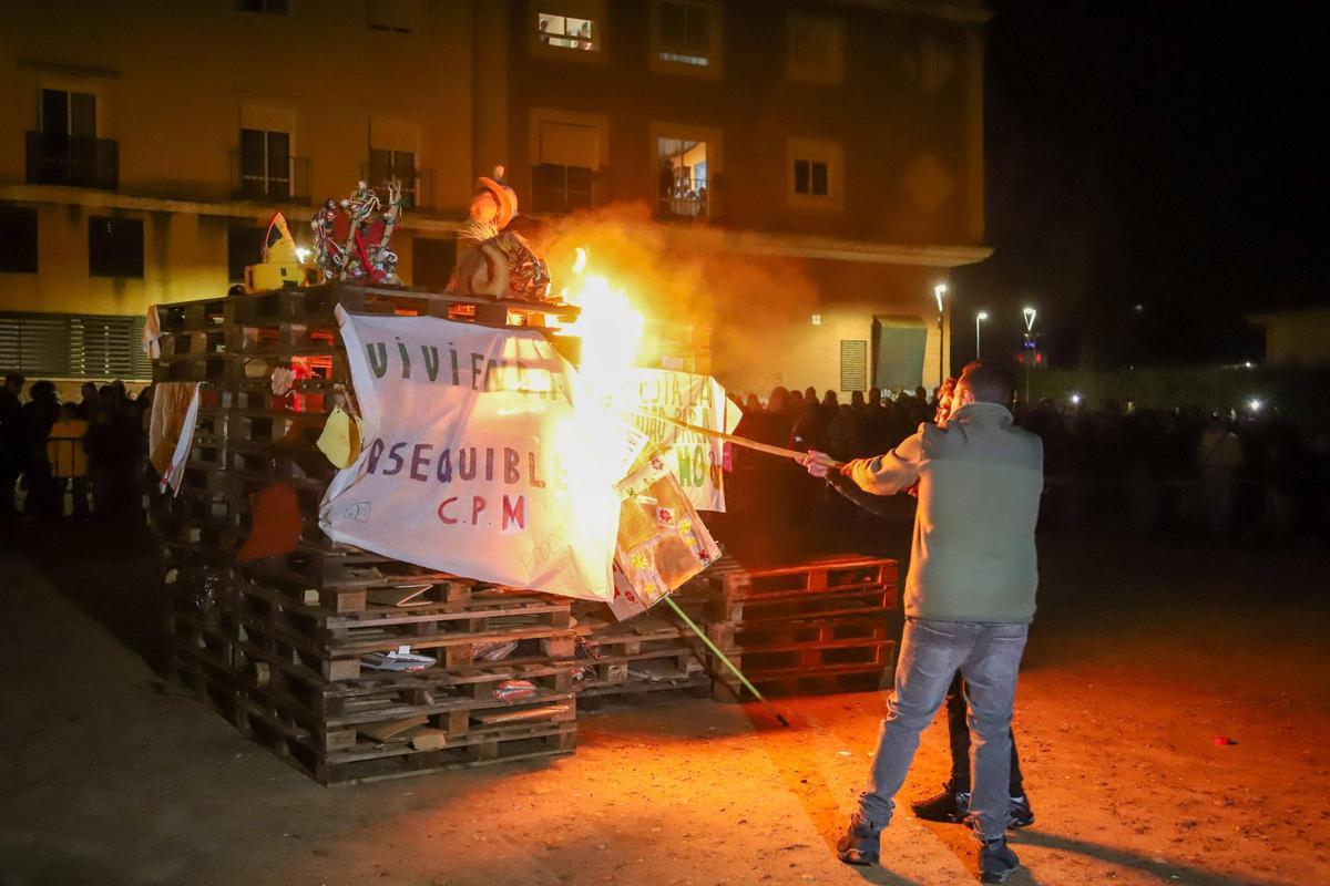 Fotogalería | Las Candelas abren la programación del Carnaval de Badajoz 2026