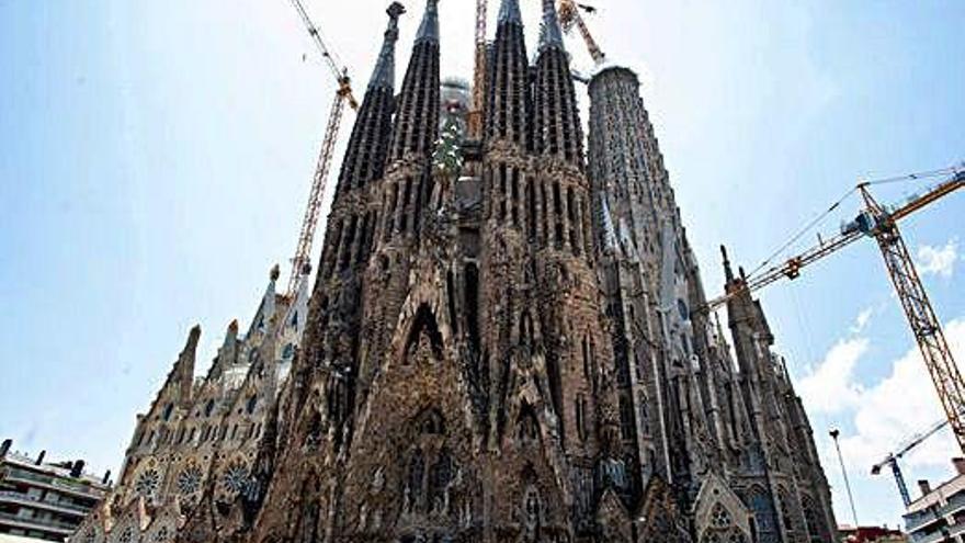 La Sagrada Família regularitza les obres després de 137 anys