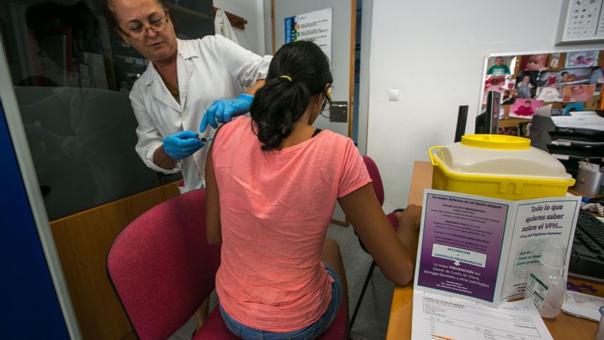 Un ginecólogo explica cuál es la mejor prevención para el papiloma humano