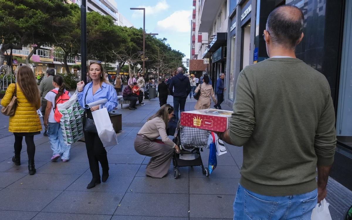 Últimas compras antes de Reyes en Mesa y López