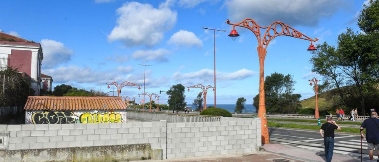 Muro levantado por el Estado en la antigua prisión de A Coruña.