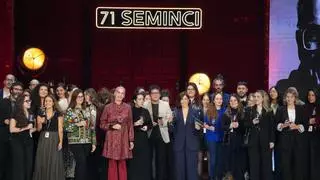 Emotivo brindis por José Luis Cienfuegos y sus "30 años de activismo por el cine" en la gala de inauguración de la Semici de Valladolid