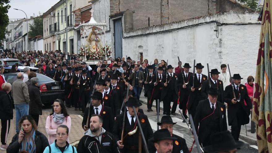 Pozoblanco regresa con la Virgen de Luna al santuario de La Jara