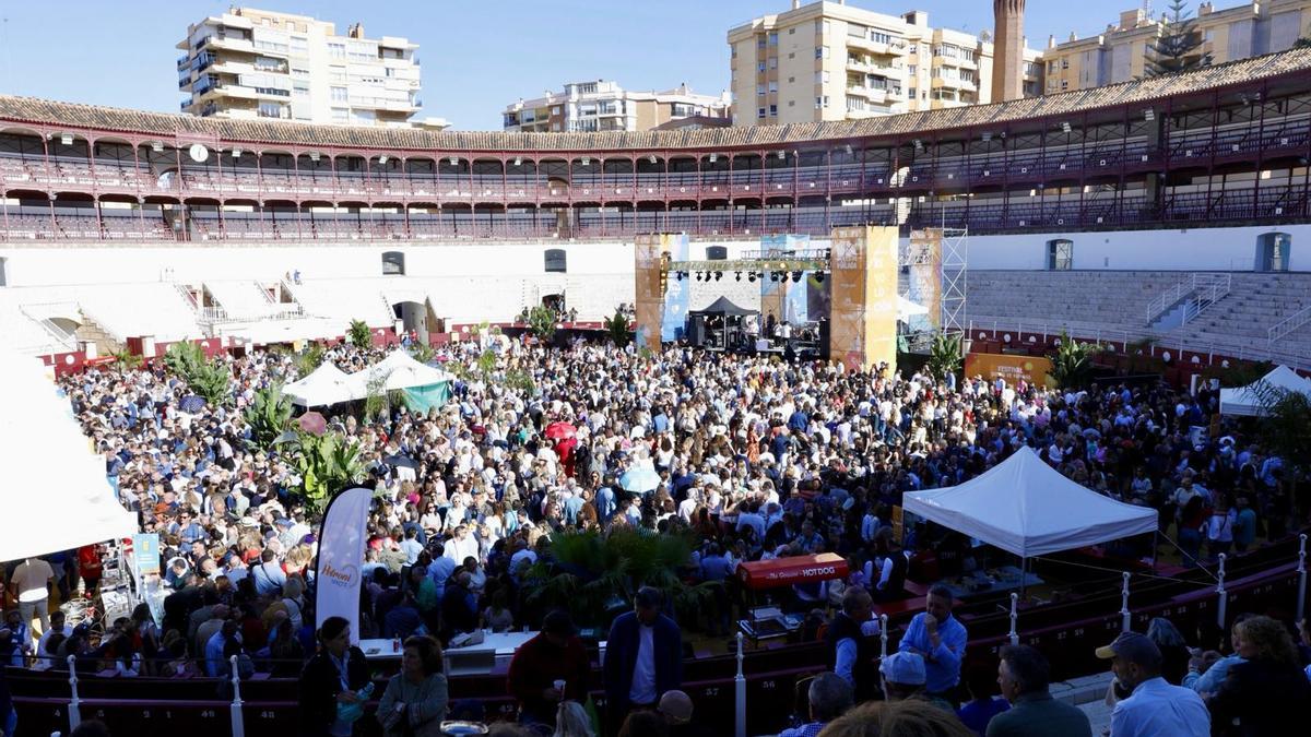 La plaza de toros de La Malagueta acogió el festival solidario de la Fundación El Pimpi