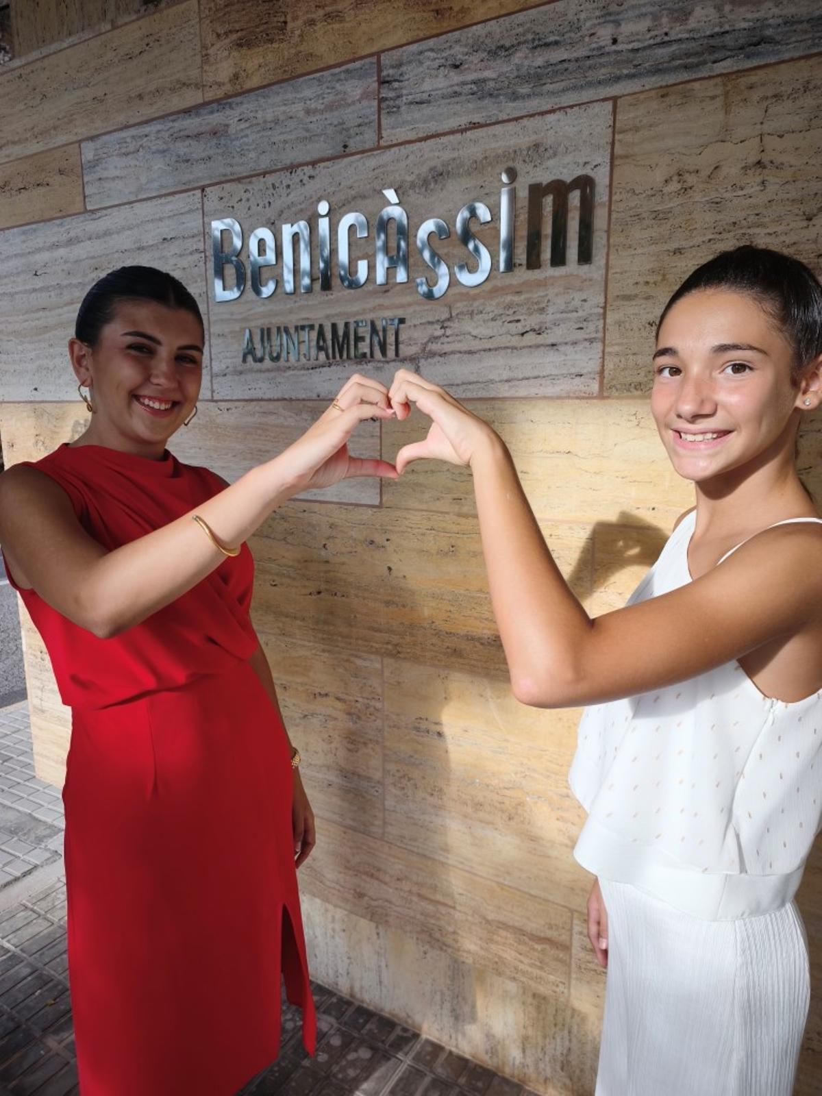 Las nuevas cortes de Benicàssim posan por primera vez con sus 24 representantes Las nuevas cortes de Benicàssim posan por primera vez con sus 24 representantes