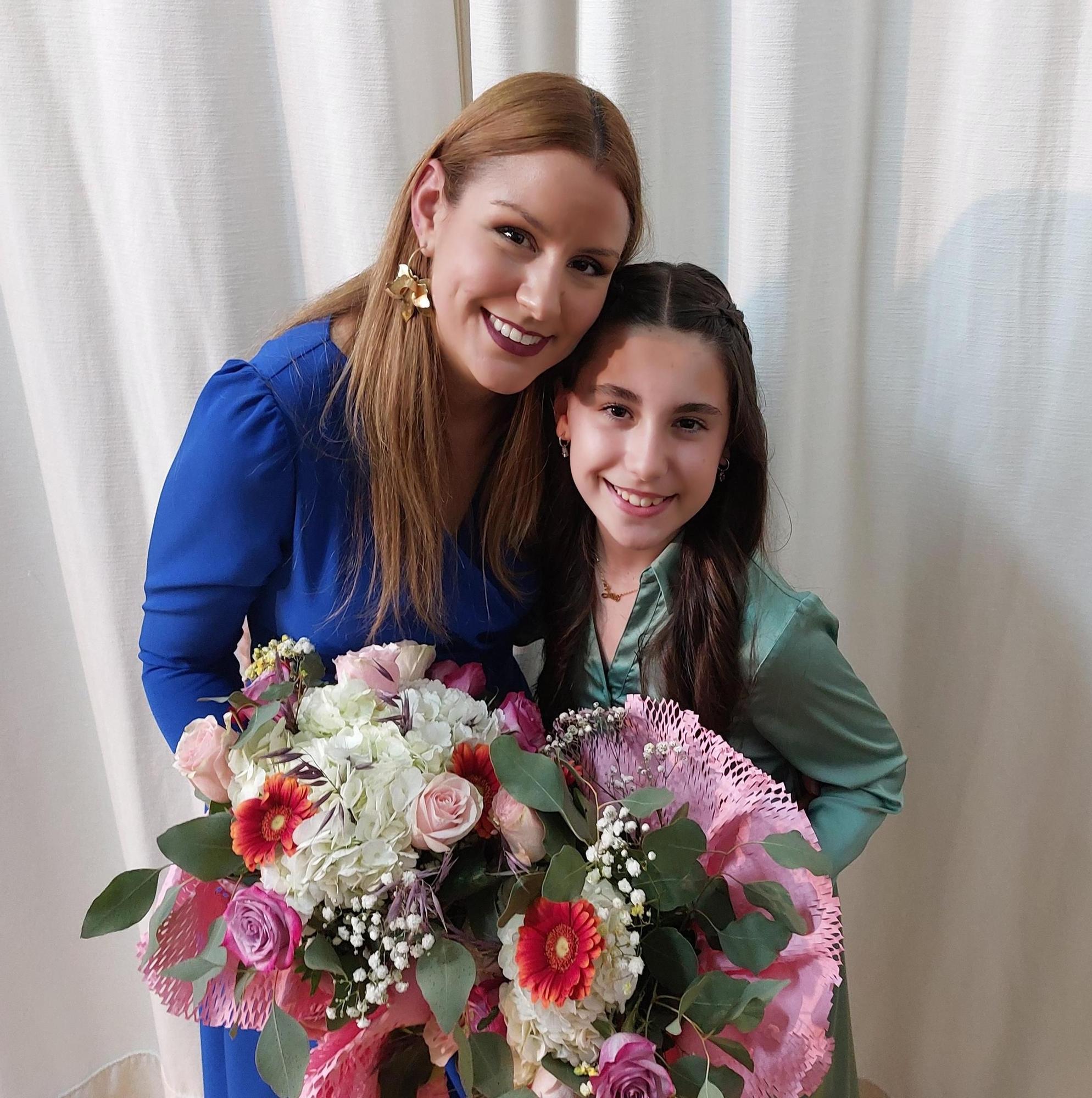 Las nuevas falleras mayores de Sueca, Isabel Fernández del Moral y Zoe Beltrán,.