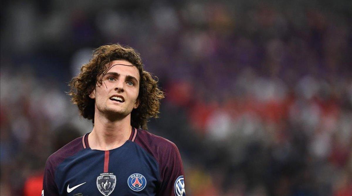 zentauroepp44393882 paris saint germain s french midfielder adrien rabiot is pic190104205536