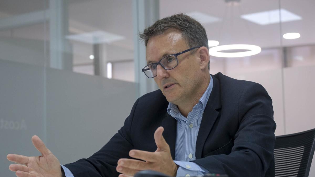 Javier Navarro Betancor, abogado del bufete que ganó el recurso contra la tasa de basuras de Las Palmas de Gran Canaria.