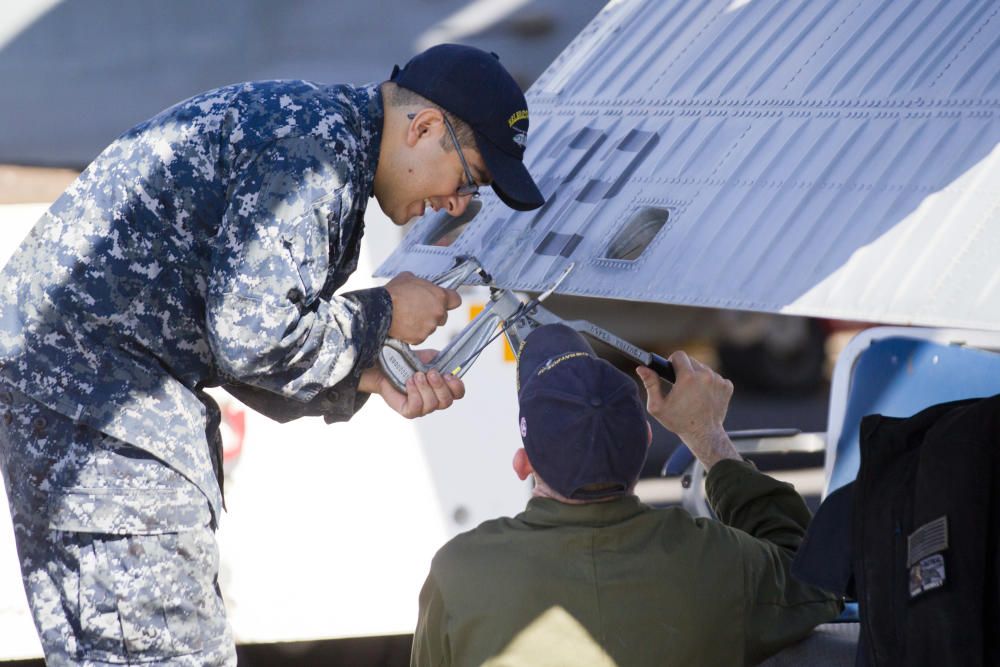 El portaaviones del ejército norteamericano USS Kearsarge