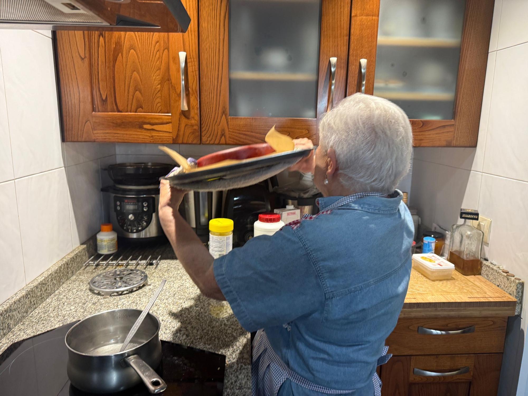 En imágenes: Así hace Alicia Castiello su tarta arriera para la fiesta de Camoca