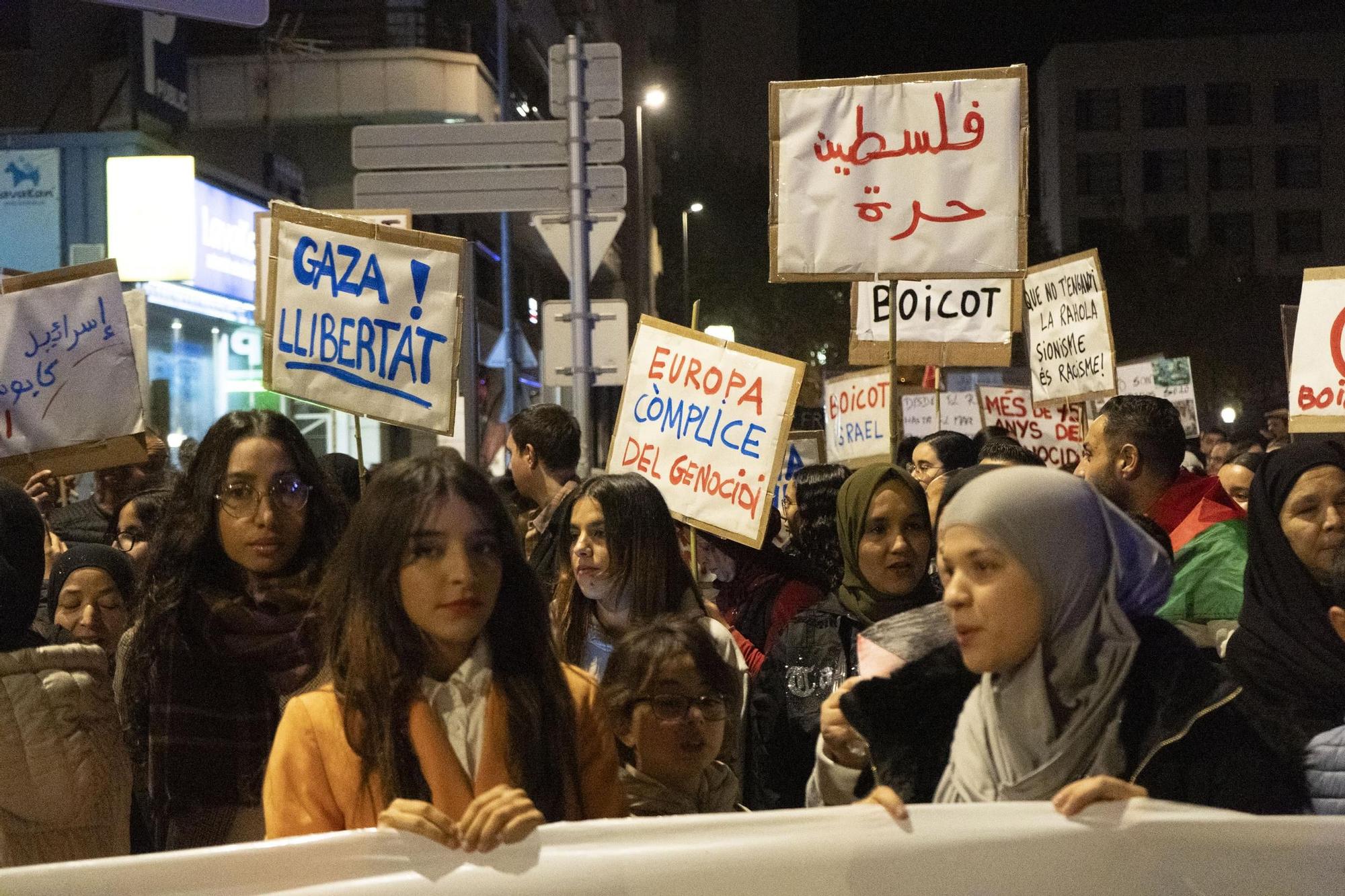 Les imatges de la manifestació a favor de Palestina a Manresa