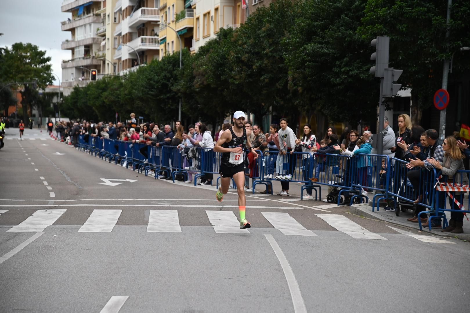 GALERÍA | Alexandre Miguel Carrilho y Gema Martín ganan el medio maratón Elvas-Badajoz