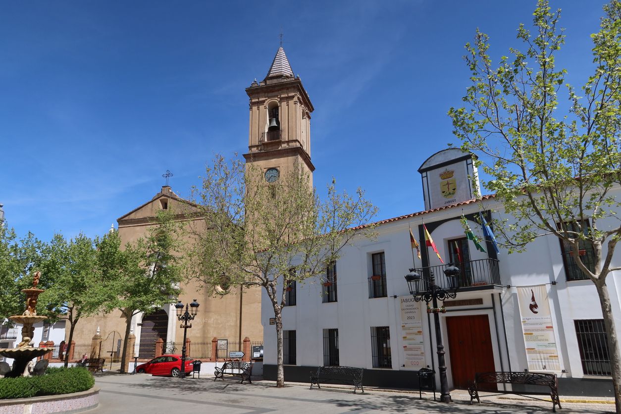 Iglesia en la plaza del Jamón, Jabugo