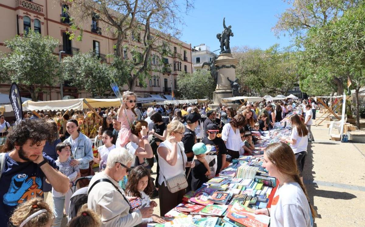 Book Day in Ibiza.