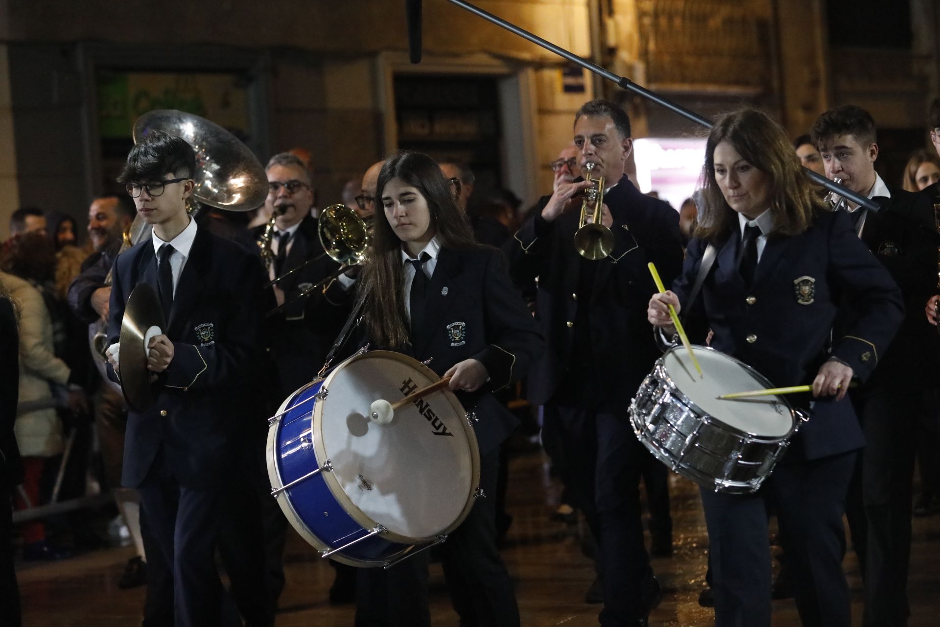 Búscate en el primer día de ofrenda por la calle Quart (entre las 22:00 a las 23:00 horas)