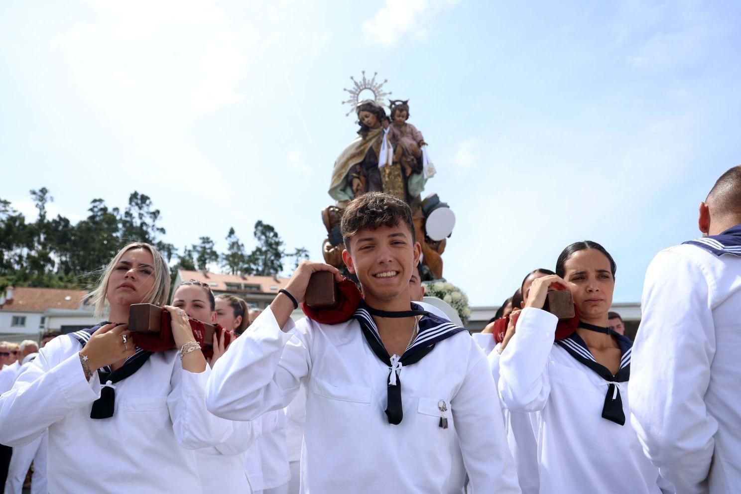 A Illa rompe récords en la procesión del Carmen
