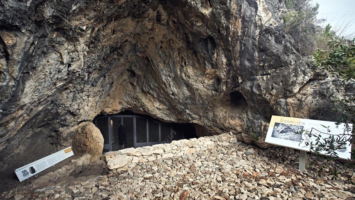 Nuevo acceso a la Cueva de l’Or.