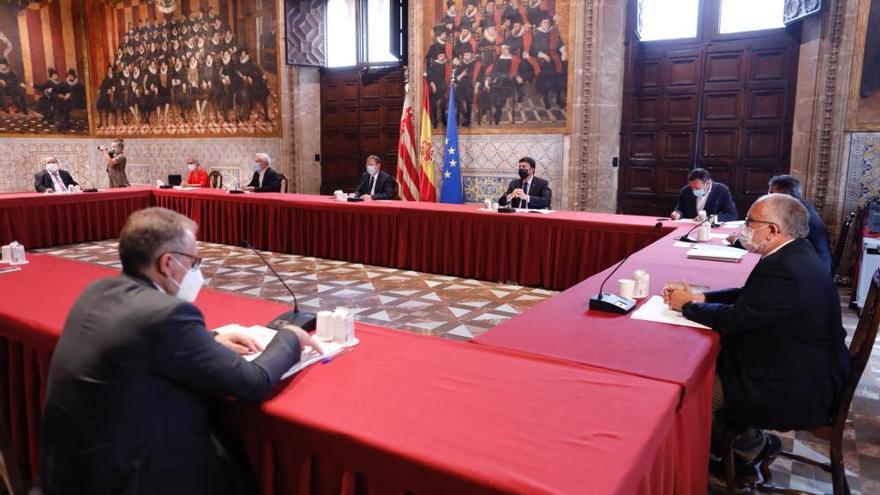 Firma del acuerdo para la reconstrucción de la C. Valenciana