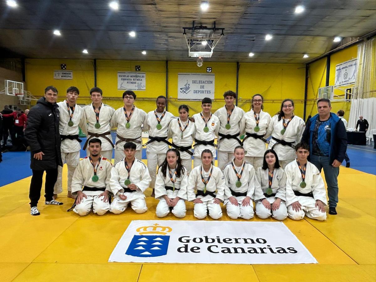 Canarias logra veinte medallas en la Fase Sector Sur de Sevilla y clasifica a quince deportistas para el próximo Campeonato de España Junior en Pamplona