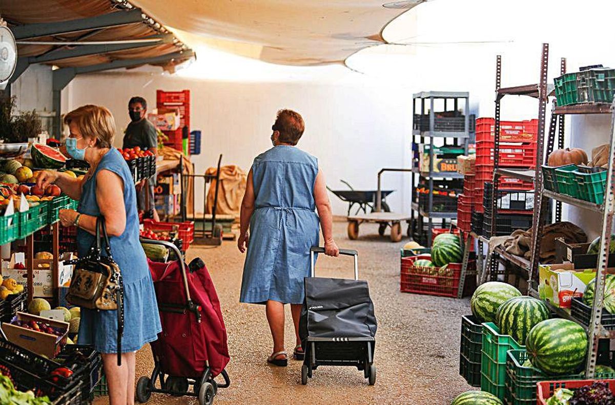 El mercado de temporada | TONI ESCOBAR