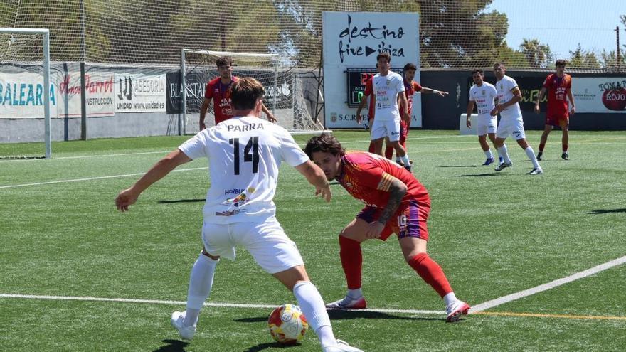 La Peña Deportiva evita el naufragio en el descuento