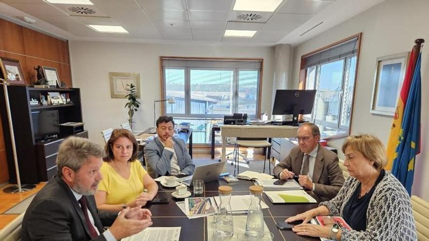 Fase cero del soterramiento de las vías en Avilés: una nueva semiglorieta, un aparcamiento y el cierre del paso a nivel de Llano Ponte
