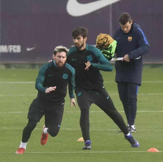 Los 26 privilegiados que han jugado con Messi y Cristiano