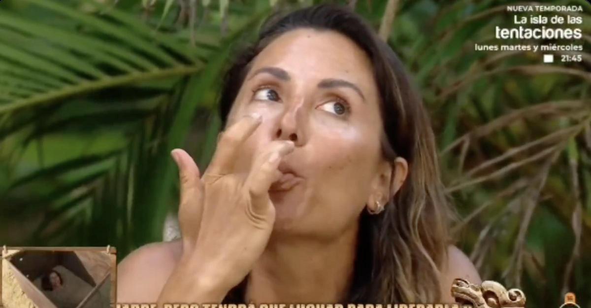 Nagore Robles presume de recompensa... y acaba indispuesta