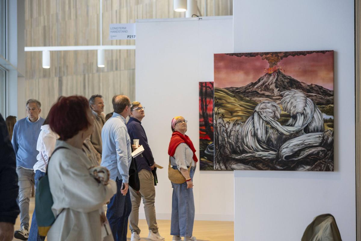 La feria Art Cologne Palma ha cerrado puertas en el palacio de congresos y ha registrado una gran afluencia de visitantes este domingo, en el que la entrada era gratuita para los residentes.