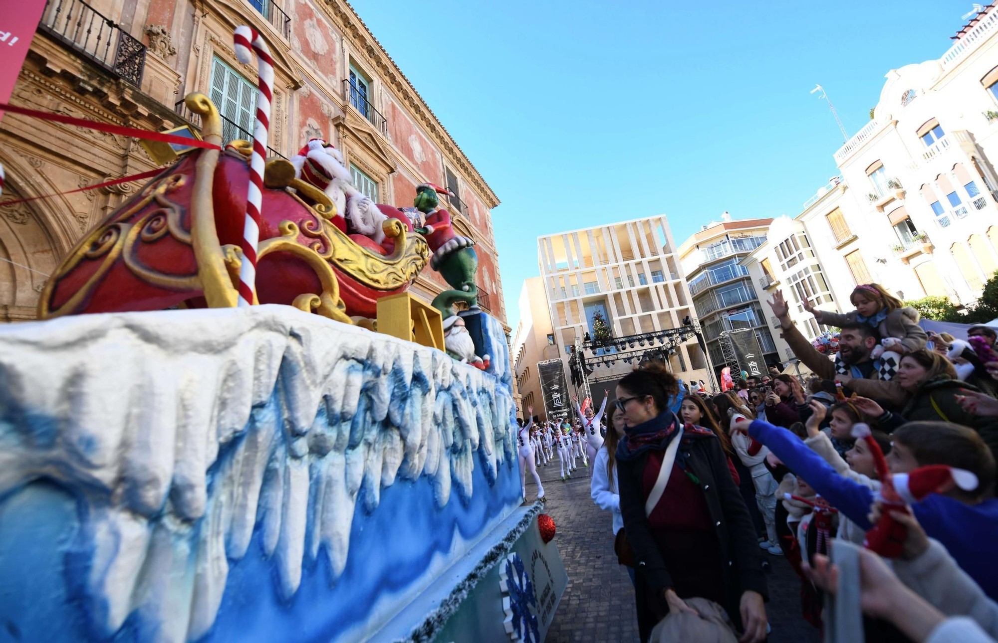 Las mejores imágenes del desfile de Papá Noel en Murcia