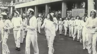 "Lo hemos logrado": así fue la Cabalgata del Carnaval de 1976, la primera tras el franquismo