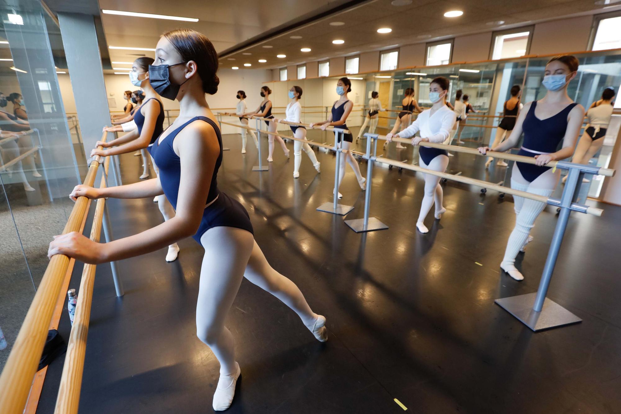 Clases de ballet en el conservatorio de Ibiza