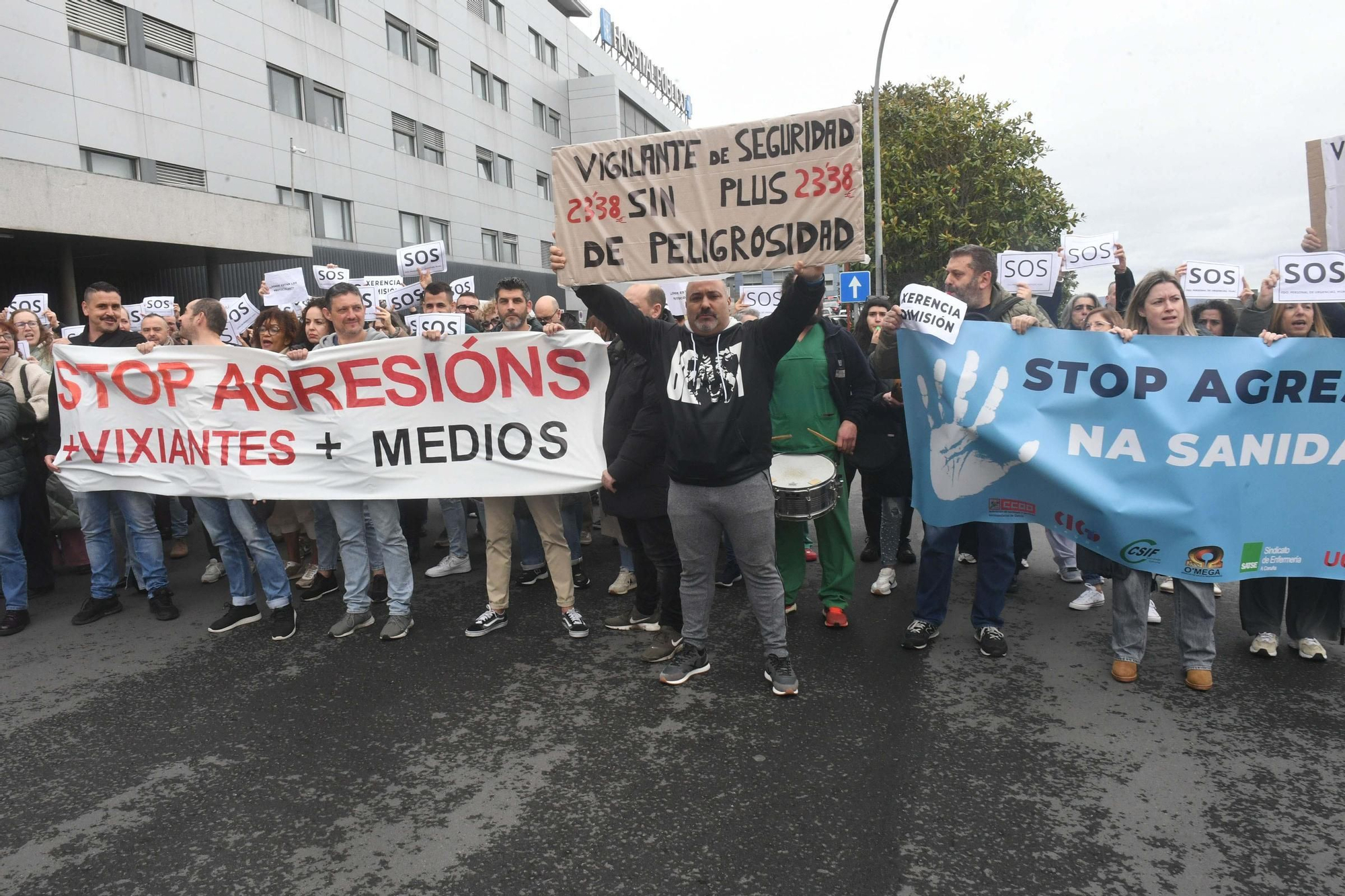 Protesta en el Chuac por agresiones a personal sanitario