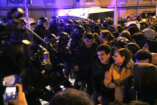 Càrregues policials a Barcelona