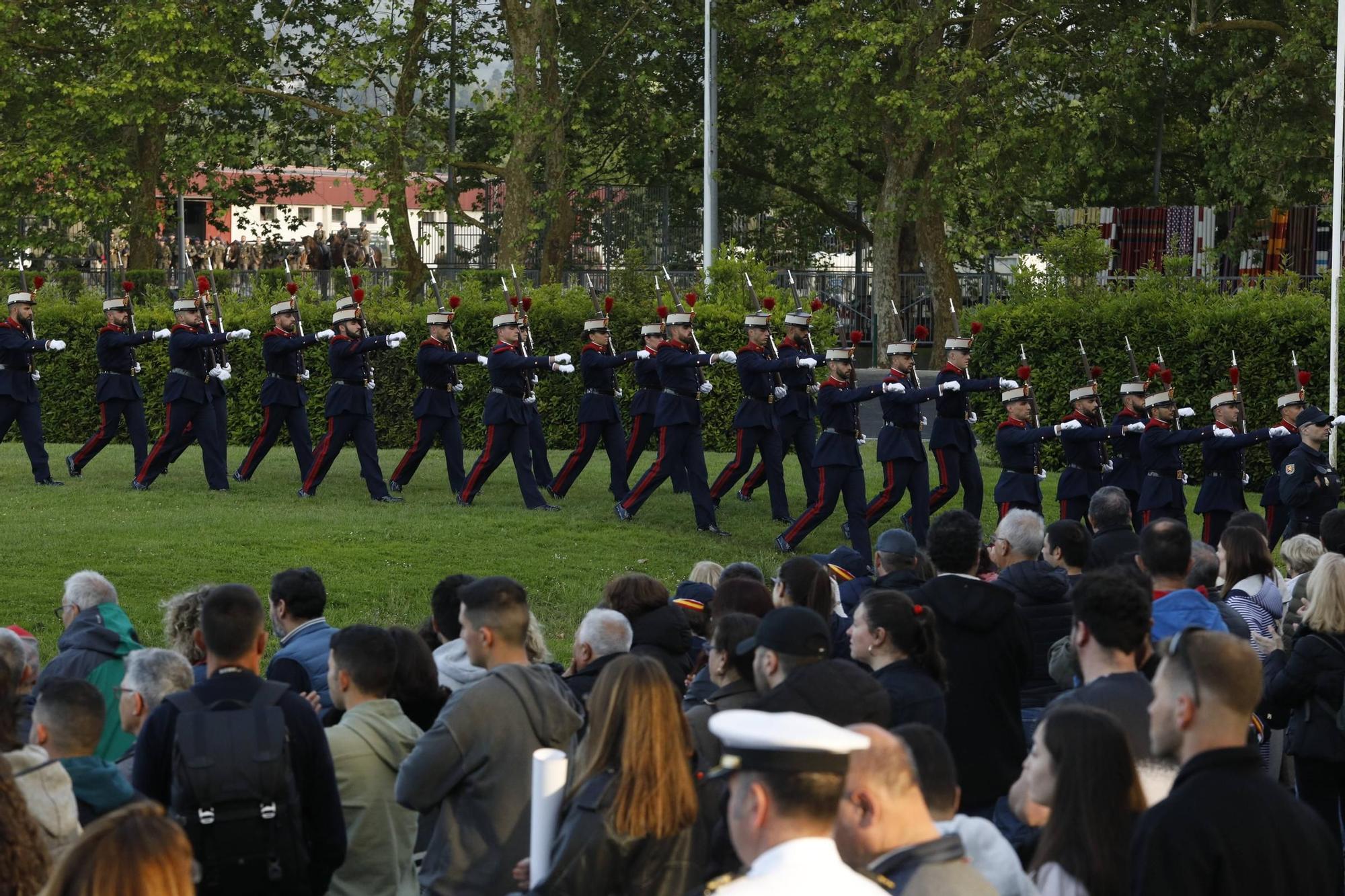 En imágenes | Exhibición militar en Las Mestas (Gijón)