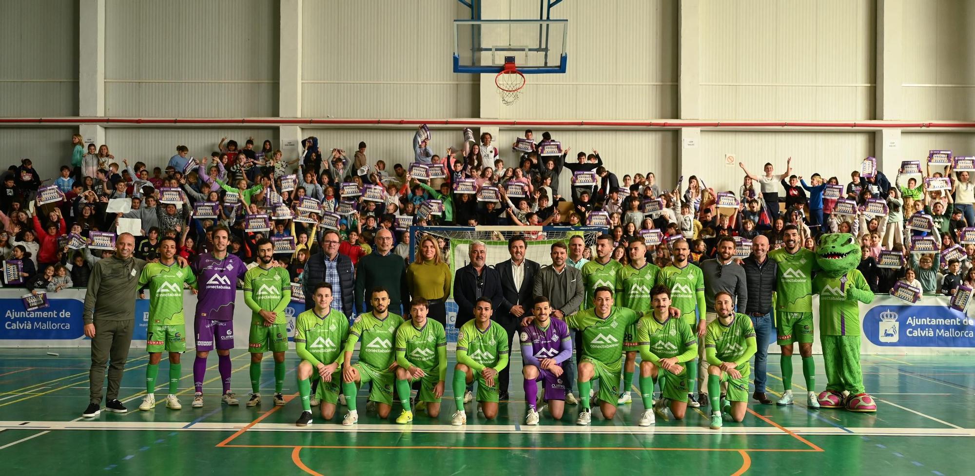 1.500 niños de Calvià disfrutan con el Mallorca Palma Futsal