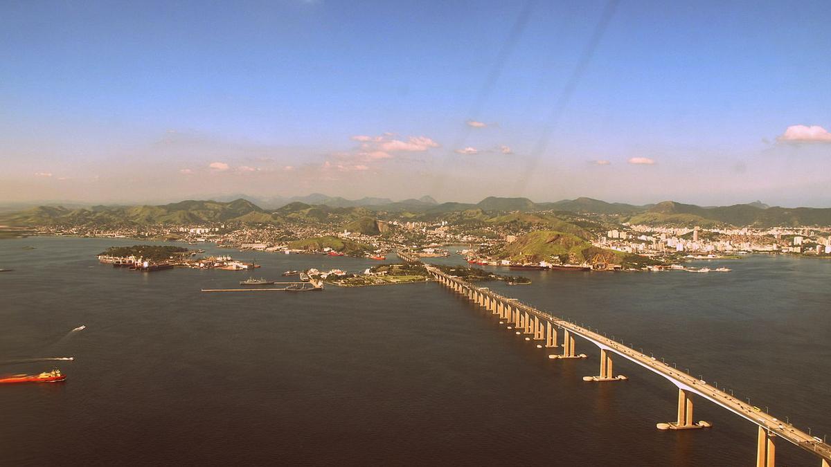 Vista aérea del puente Río-Niterói.