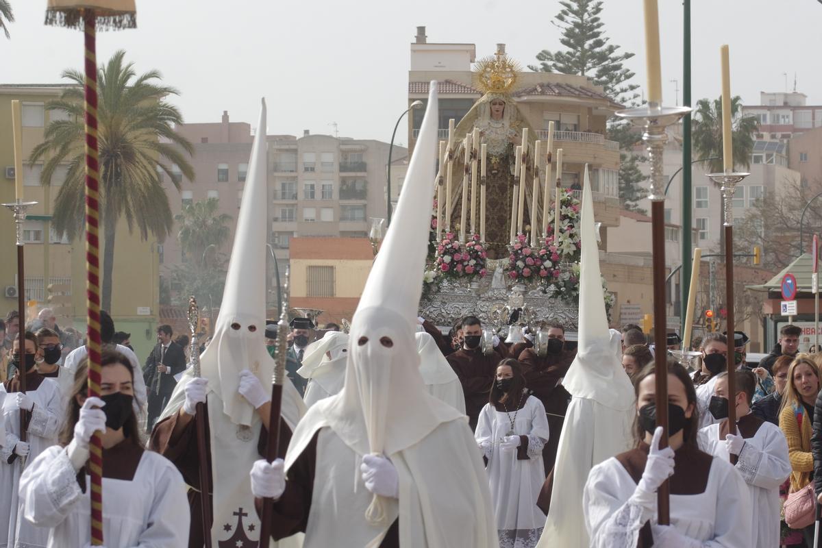 Salida procesional de Lágrimas del Carmen en Huelin