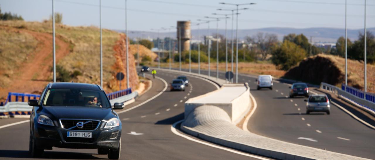 Tramo de ronda Norte entre Fuente de la Salud y la N-432.