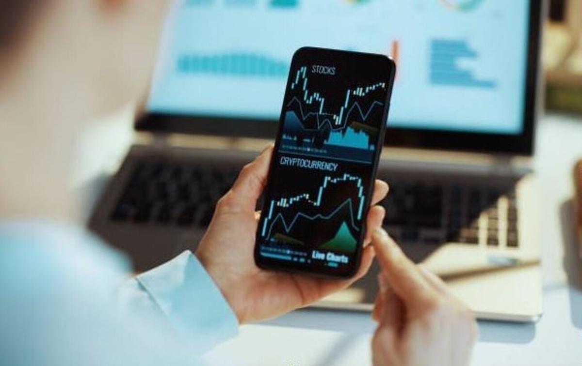 Ganancias a Corto Plazo vs Riqueza a Largo Plazo: Lo Que Datos de Mercado Revelan Sobre Decisiones de Inversión en España