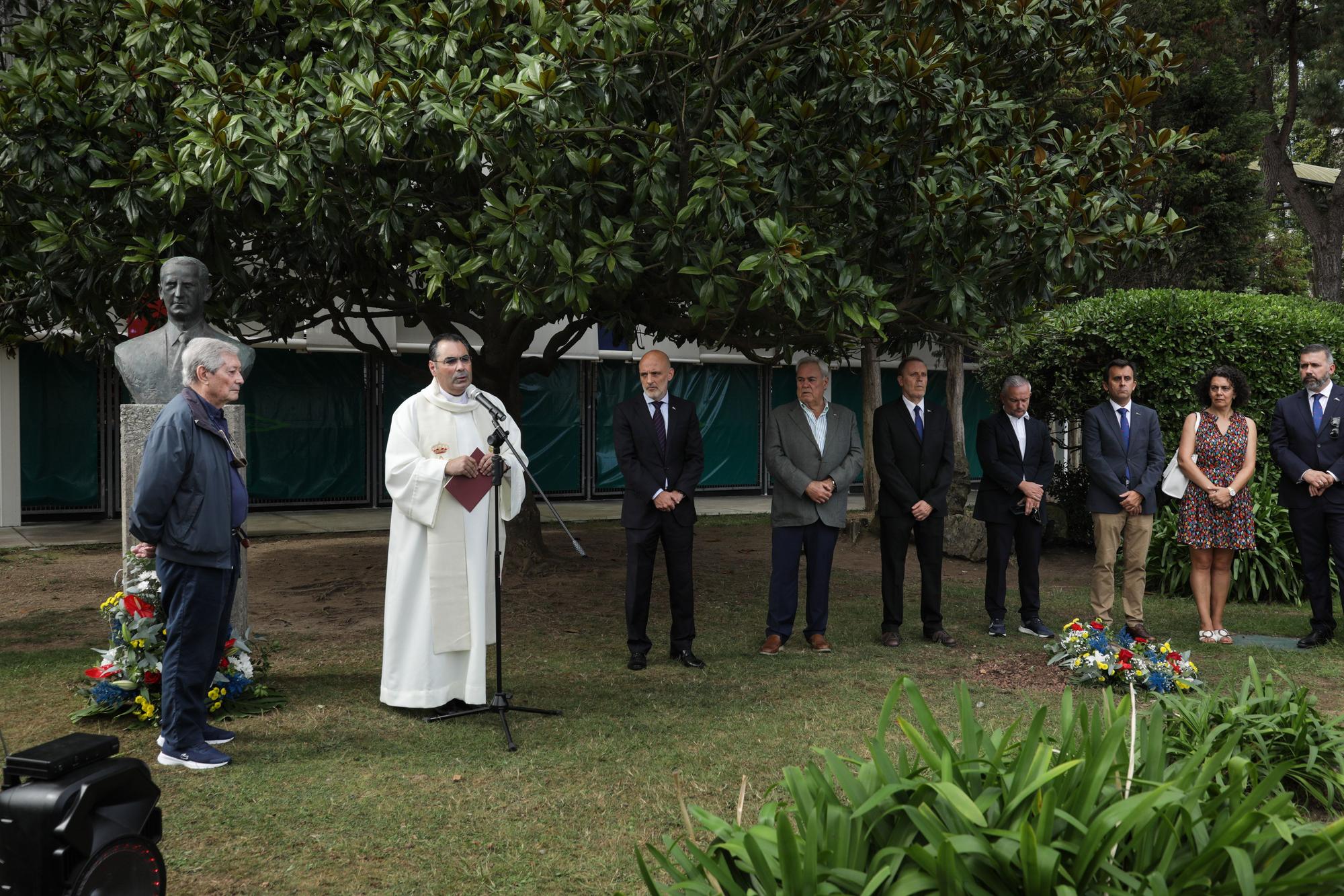 En imágenes: El Grupo Covadonga despide sus fiestas con homenajes