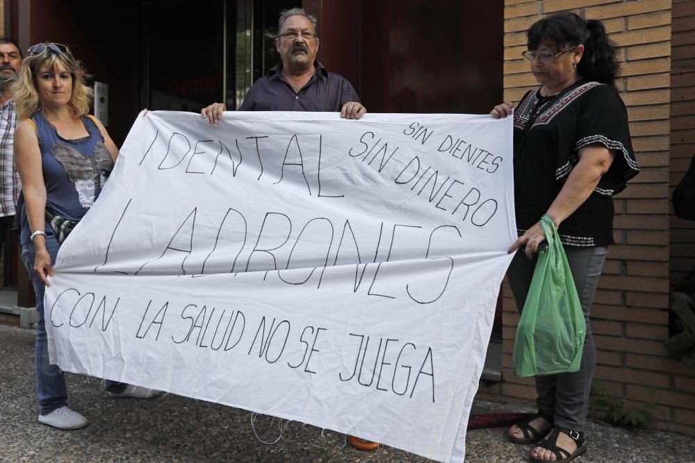 Concentració de protesta idental