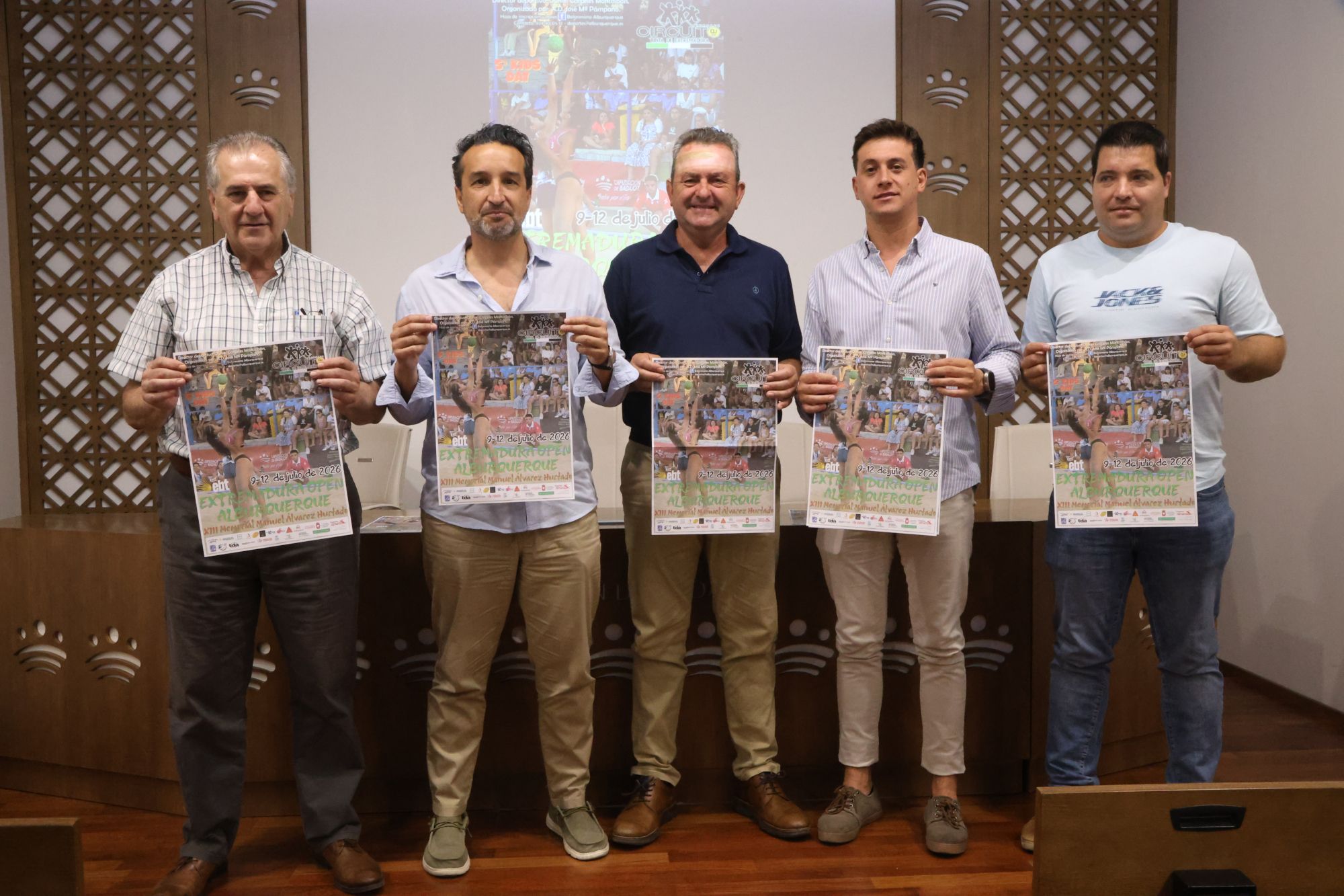 Presentación del Extremadura Open Alburquerque de Balonmano Playa.