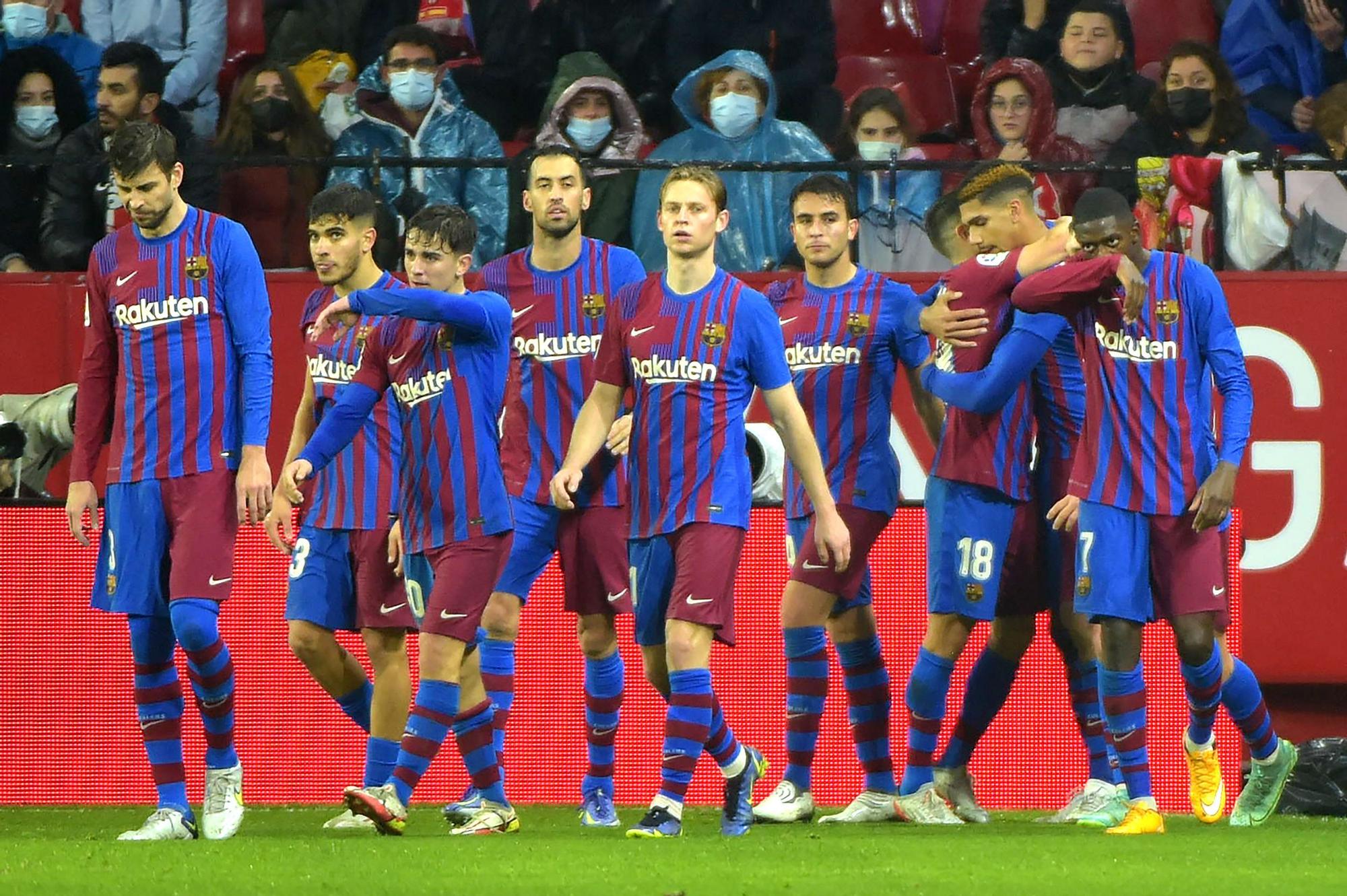 El Barça celebra el empate de Araujo ante el Sevilla