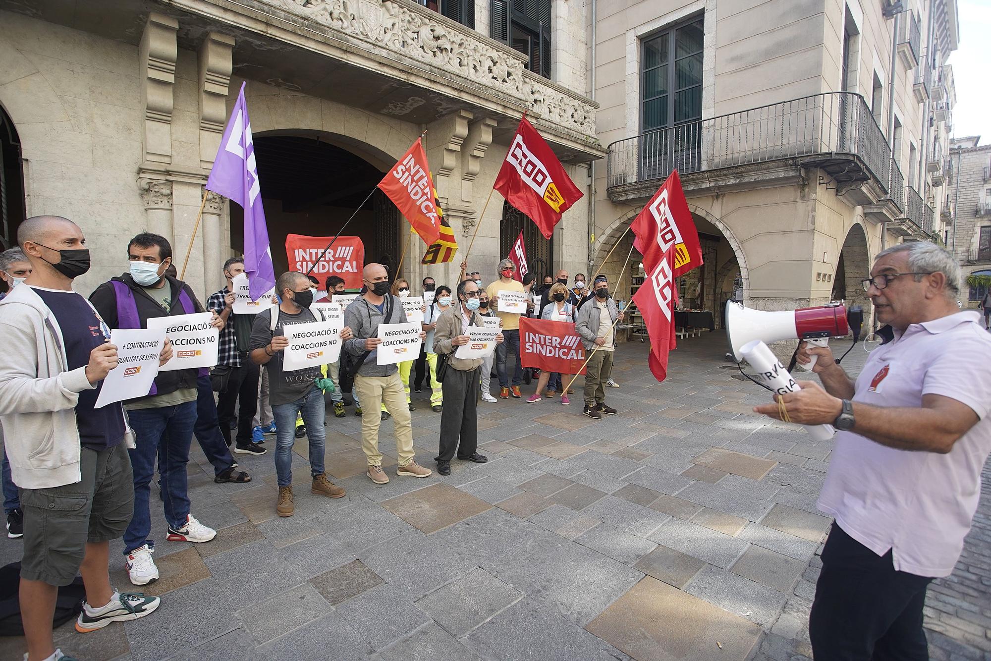 Treballadors de Girona+Neta lamenten que els «criminalitzin» per la brutícia i ho atribueixen a «retallades encobertes»